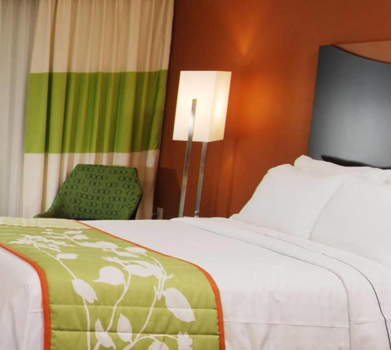 Fairfield By Marriott Rochester Henrietta/University Area Buitenkant foto